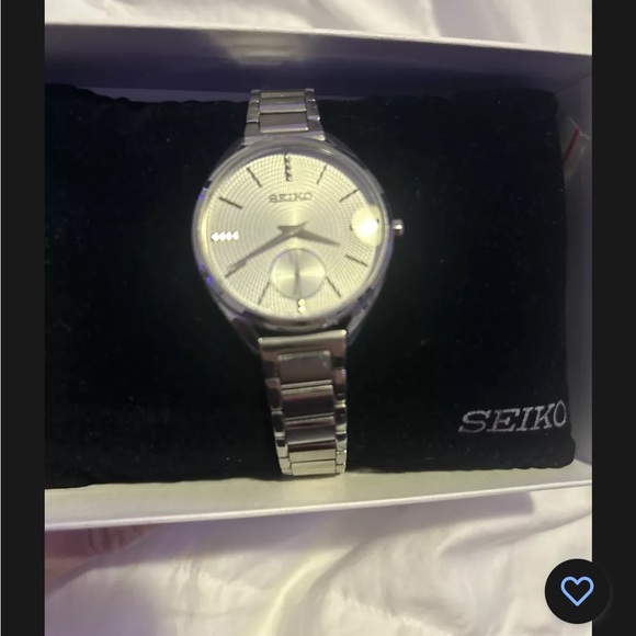 Vintage men’s and woman’s SEIKO Stainless Steele watch in perfect condition - Picture 2 of 5